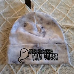 Beanie "too old for this sheet"